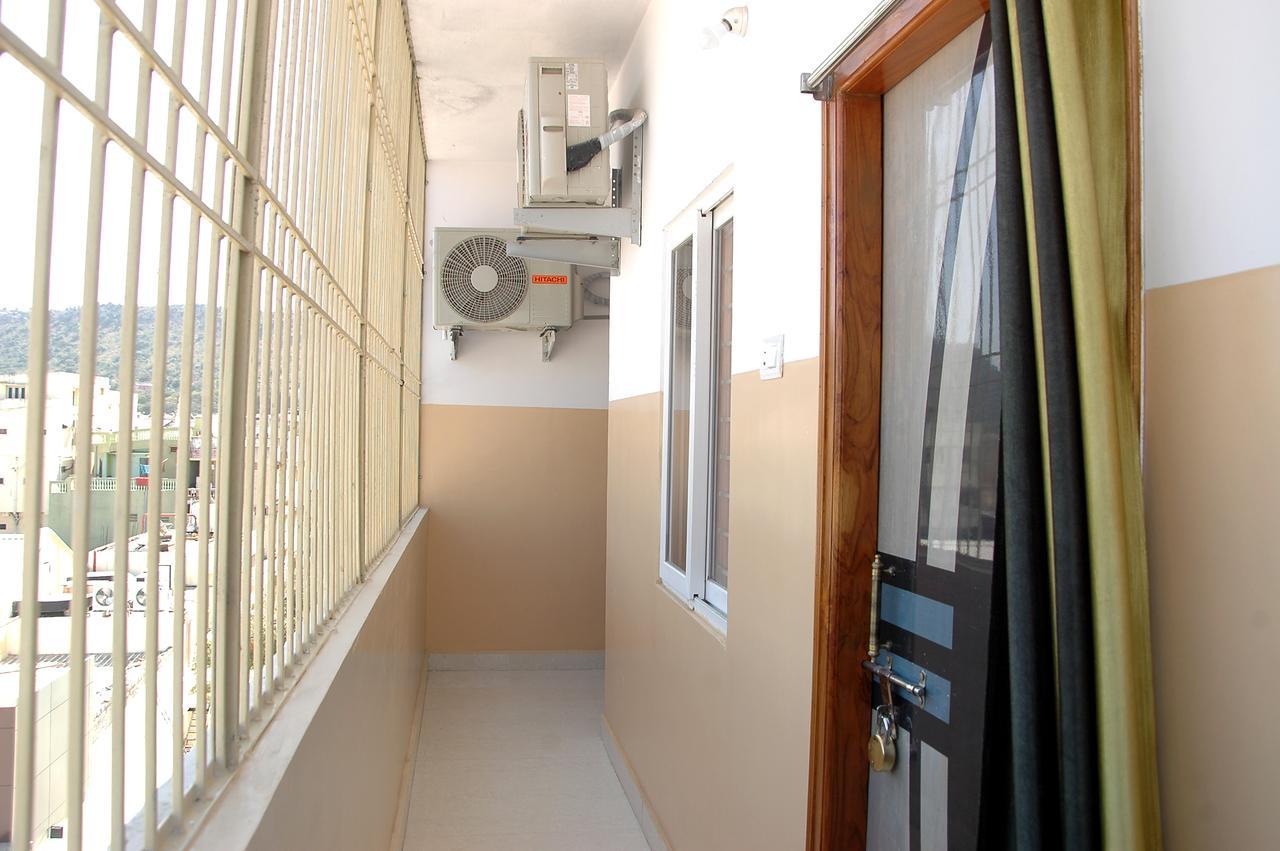 Lodge Jayaram Residency *