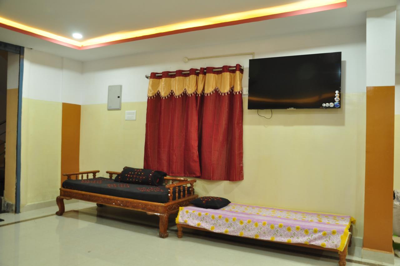 Lodge Jayaram Residency *