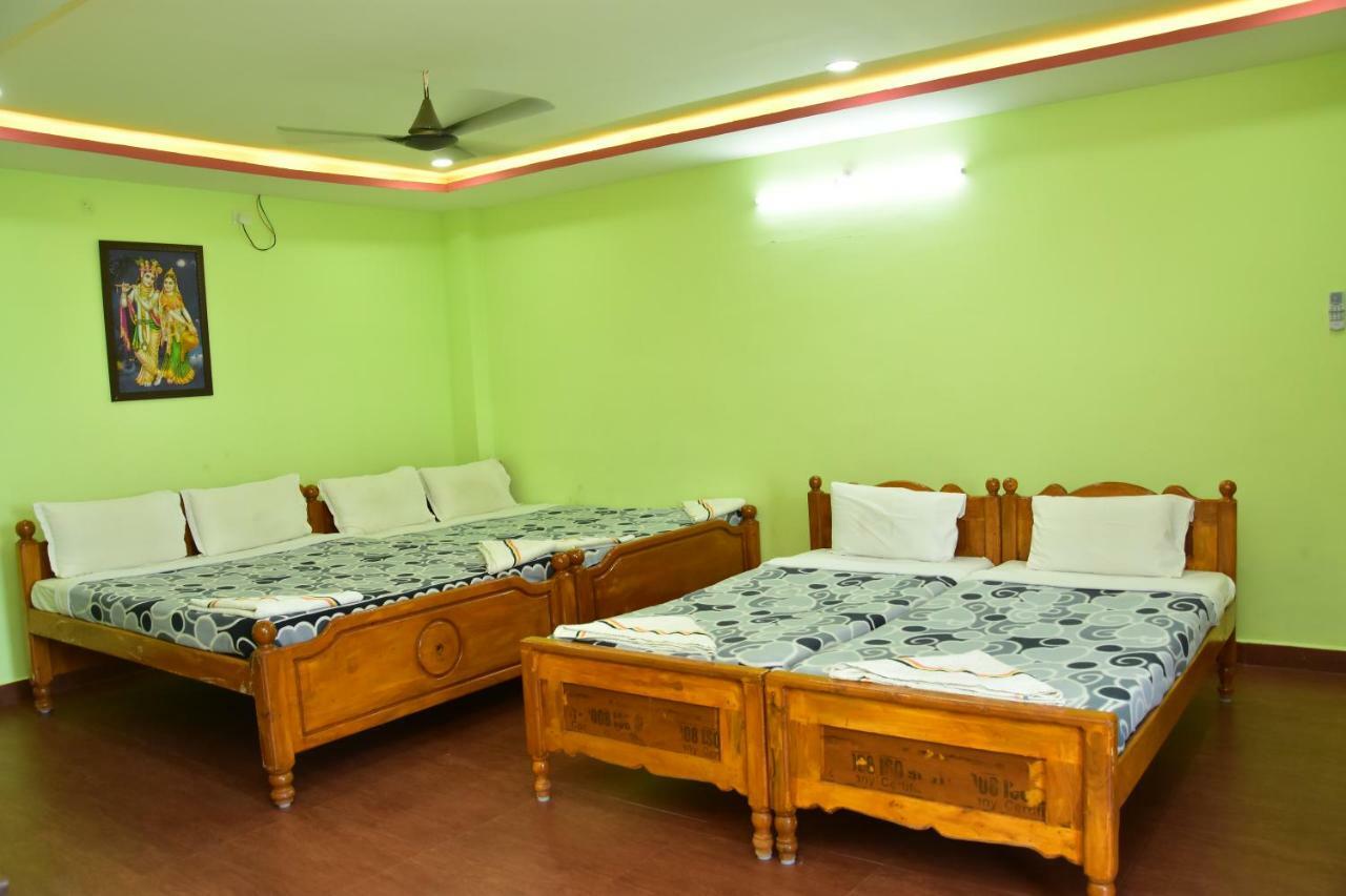 Lodge Jayaram Residency